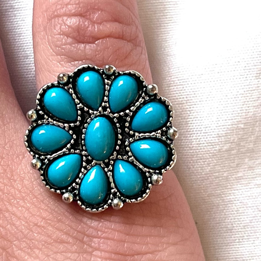 Turquoise inspired Boho Floral Ring 1 inch wide